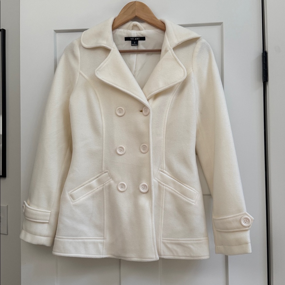 Mi Ami Classic White Coat